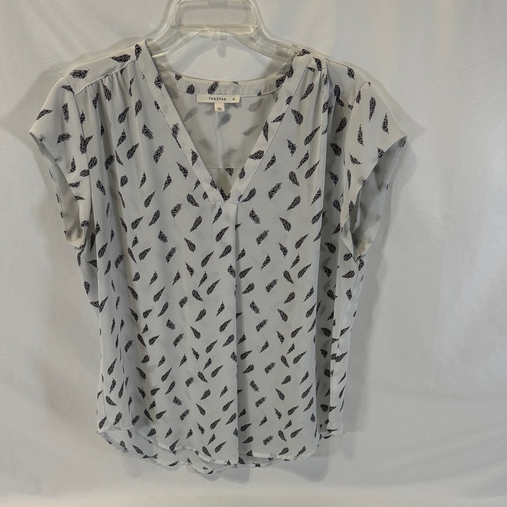 Fun 2 Fun Black and White Feather Print Blouse